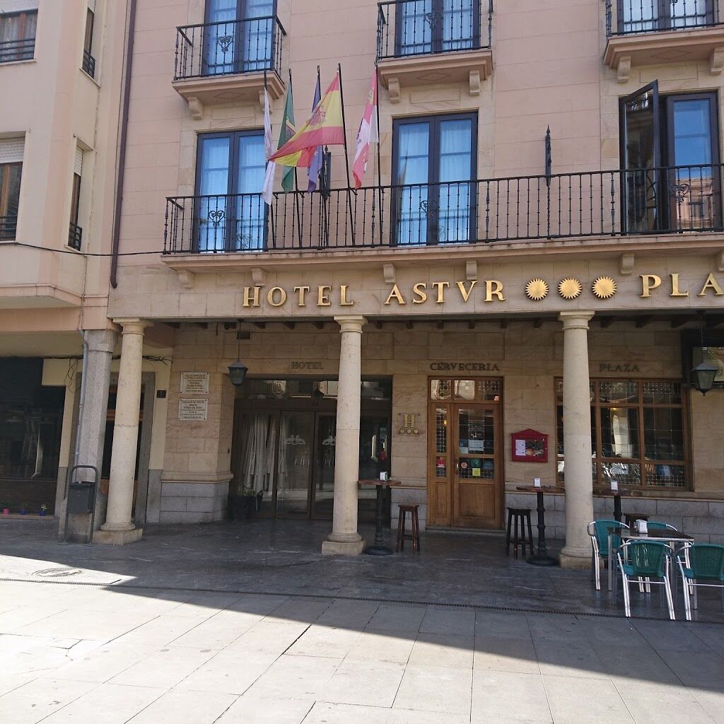 Exe Astur Plaza Hotel Astorga Kültér fotó